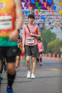 BIB: 40578
                            <button type="button" onclick="openModal(10334255)" class="btn btn-primary btn-sm float-right btn-popup" data-toggle="modal" data-target=".modal-high-quality">
                        <i class="fas fa-shopping-cart"></i> Add to Cart
                    </button>
                                            <button type="button" onclick="isThisMe(10334255, true)" class="btn btn-success btn-sm float-right btn-popup btn-isme hidden" data-toggle="tooltip" data-placement="bottom" title="นี่คือรูปของคุณใช่ไหม คลิกที่นี่เพื่อเอาเข้าอัลบั้ม">
                        <i class="fas fa-plus"></i> Add to album
                    </button>
                    <button type="button" onclick="isThisMe(10334255, false)" class="btn btn-warning btn-sm float-right btn-popup btn-isnotme hidden">
                        <i class="fas fa-ban"></i> Remove from album
                    </button>